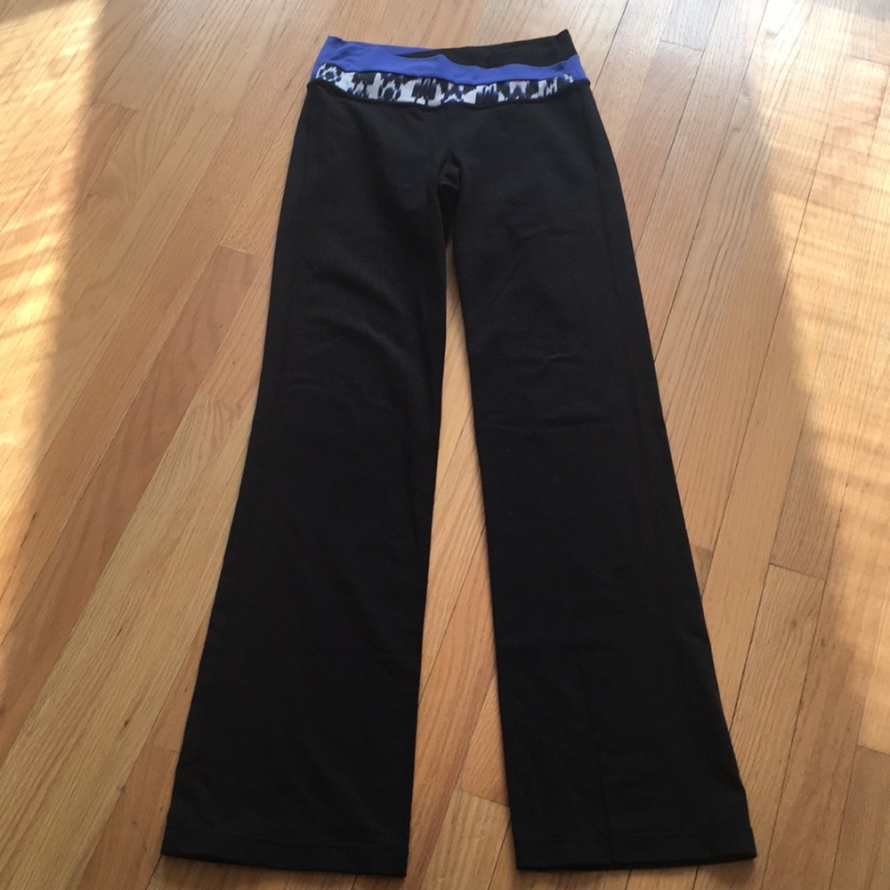 Lululemon Reversible Groove Yoga Pants